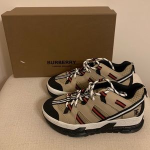 Burberry Low Top Sneakers